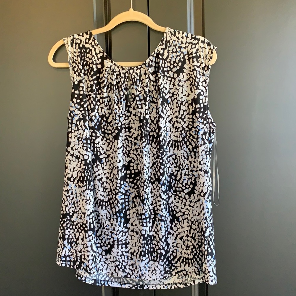 Cute black, cream and blue Kasper blouse in 1X